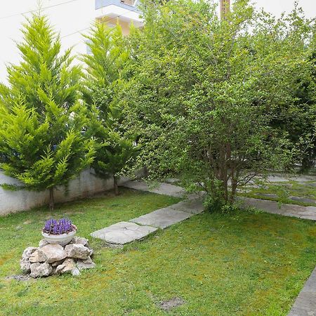 Romilias Apartment Hriszúpoli Kültér fotó