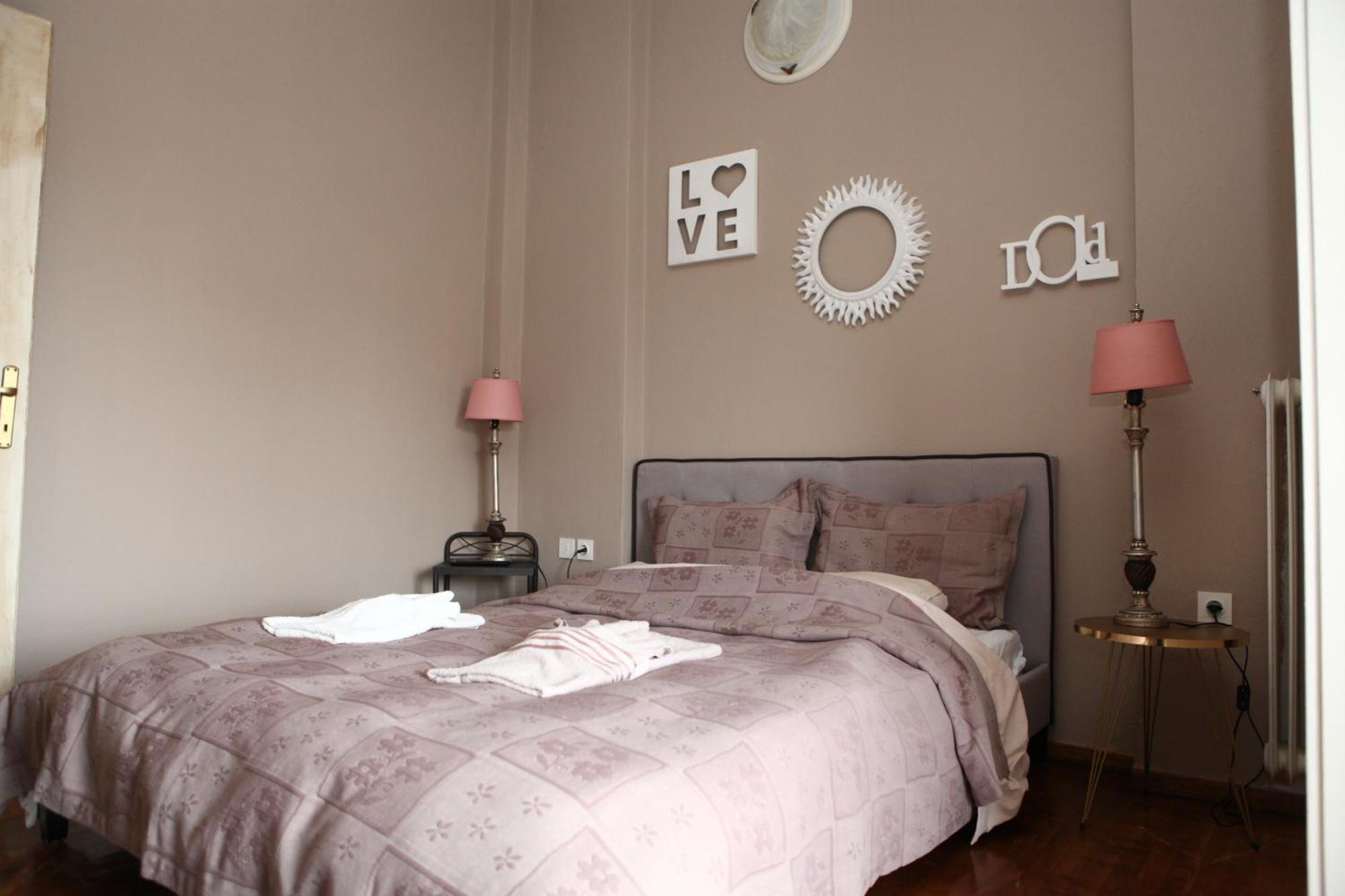 Romilias Apartment Hriszúpoli Kültér fotó